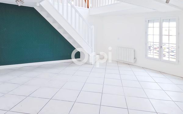 Appartement à vendre    3 pièces • 82 m2 La Chapelle-en-Serval