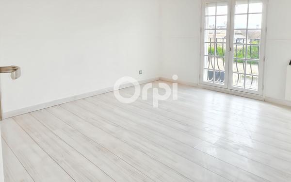 Appartement à vendre    3 pièces • 82 m2 La Chapelle-en-Serval