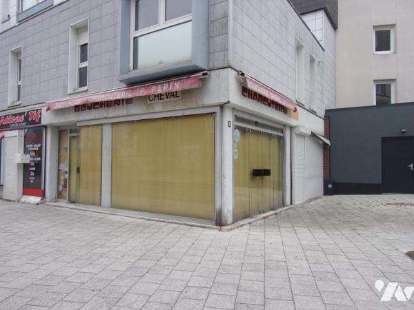 Local commercial divisé en deux cellules
