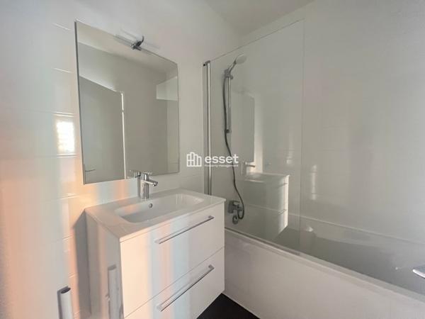 Location Appartement 2 pièces 50.45 m² - Paris 75019