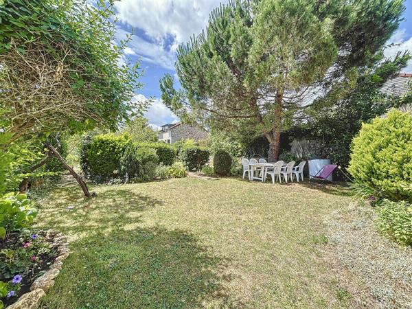 Maison 15 min à pied RER A plain pied