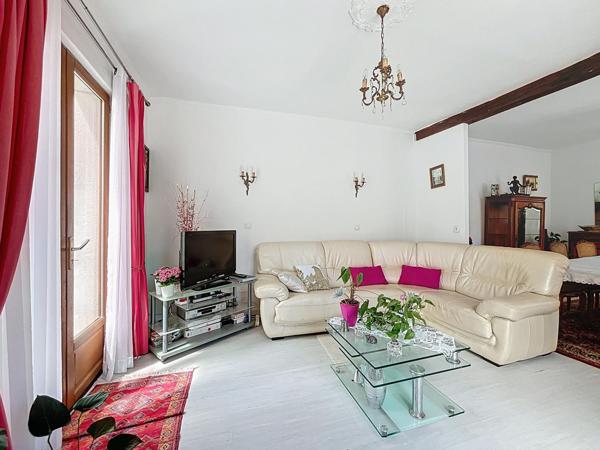 Maison 15 min à pied RER A plain pied