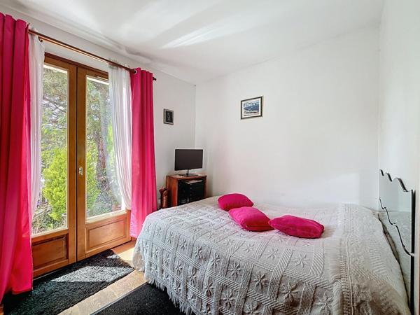 Maison 15 min à pied RER A plain pied