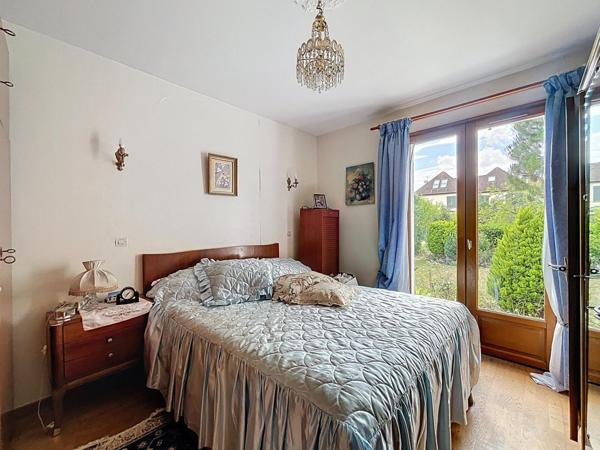 Maison 15 min à pied RER A plain pied