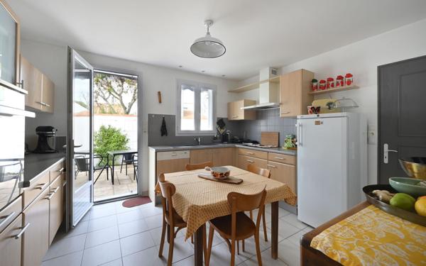 Maison à vendre    4 pièces •  Saint-Martin-de-Ré