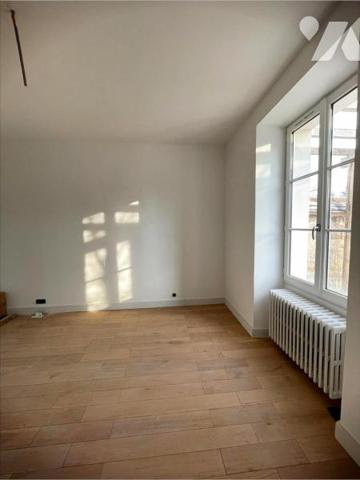 A 5 mn de FONTAINEBLEAU - BOURRON MARLOTTE