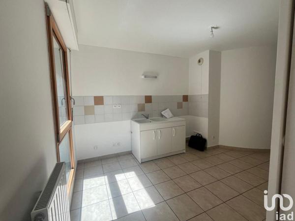 Location appartement 3 pièces 76 m² Lyon 2