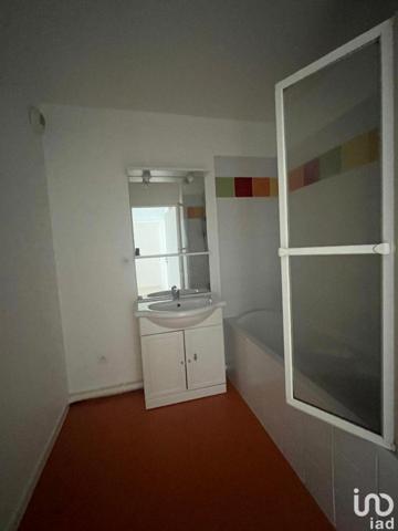 Location appartement 3 pièces 76 m² Lyon 2