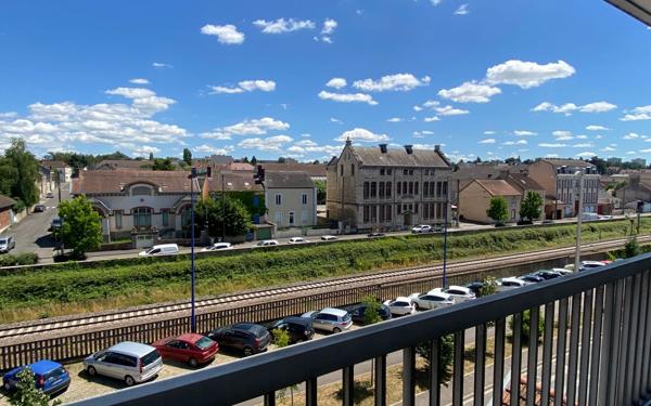 Appartement à vendre    3 pièces • 73,53 m2 Montceau-les-Mines