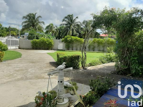 Location maison 5 pièces 120 m² Baie-Mahault