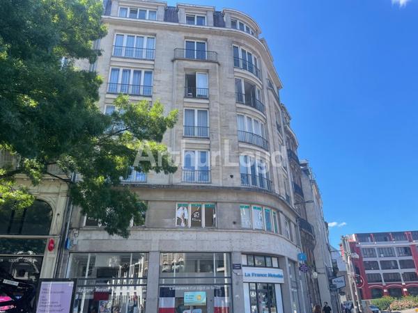Lille Centre - Bureaux de caractère de 110 m², rénovés et clés en main