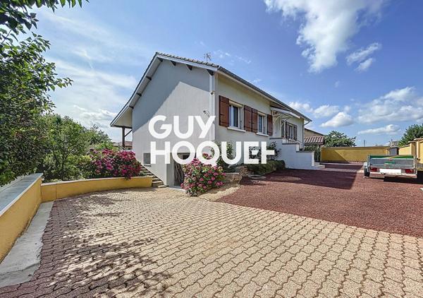 Maison sur sous sol semi enterré 3 Chambres + Bureau + Garage - 71118 SAINT MARTIN BELLE ROCHE