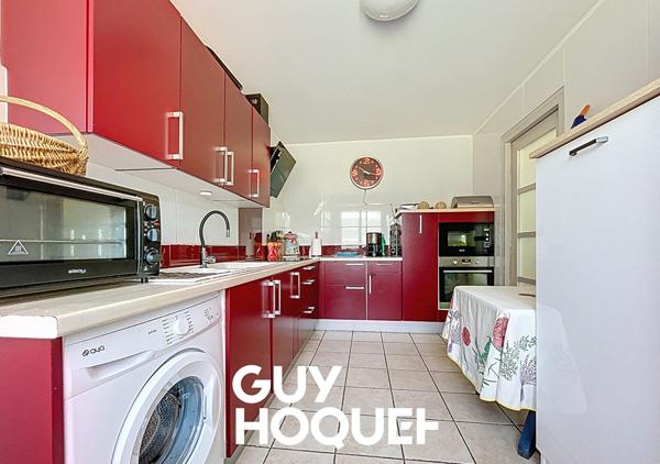 Maison sur sous sol semi enterré 3 Chambres + Bureau + Garage - 71118 SAINT MARTIN BELLE ROCHE