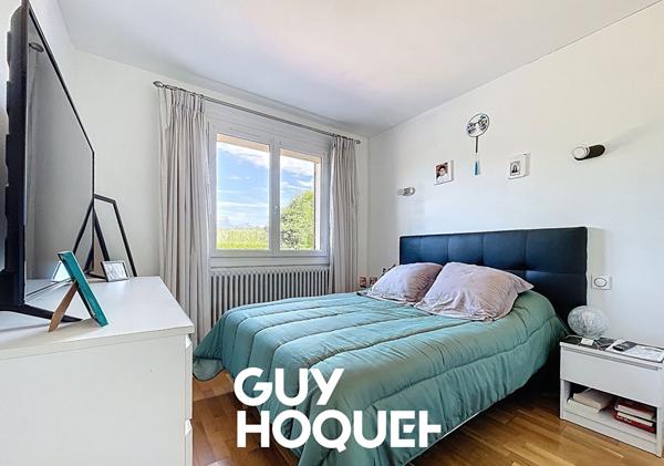 Maison sur sous sol semi enterré 3 Chambres + Bureau + Garage - 71118 SAINT MARTIN BELLE ROCHE