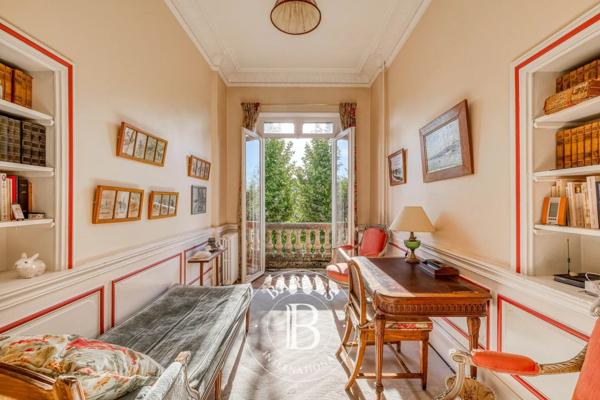 Fontainebleau, Manoir 9 Chambres -  465 m² à vendre