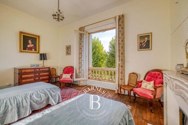 Fontainebleau, Manoir 9 Chambres -  465 m² à vendre