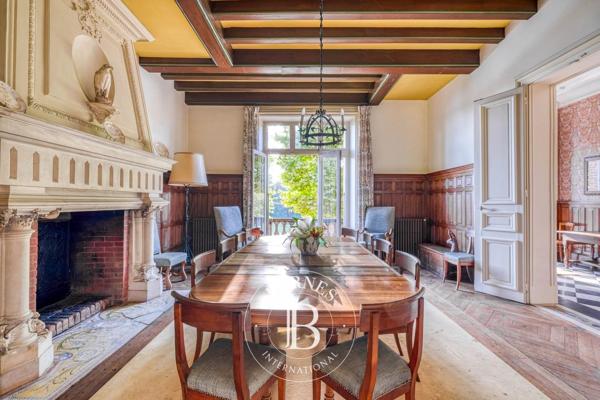 Fontainebleau, Manoir 9 Chambres -  465 m² à vendre