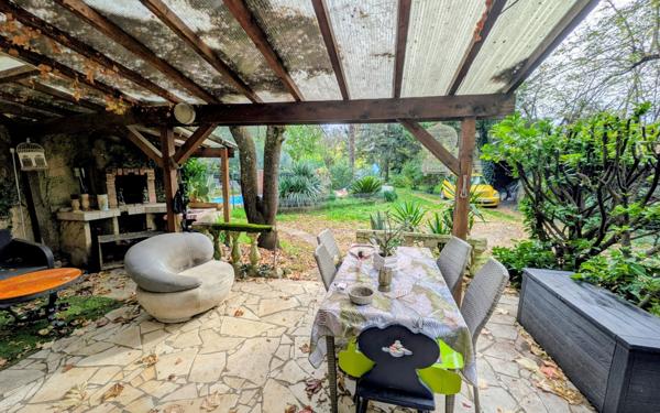 Maison à vendre    8 pièces • 218 m2 Malissard