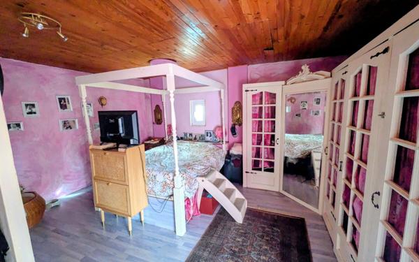 Maison à vendre    8 pièces • 218 m2 Malissard