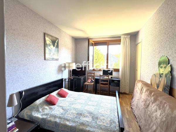 Maison
         7 pièces
        - 163 m² Bien prestige 930 000 € *