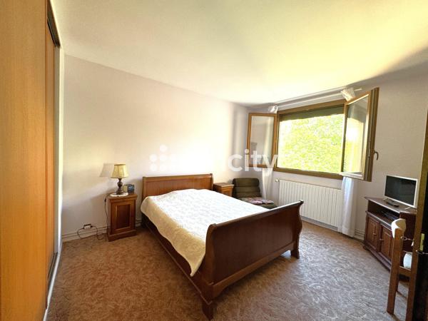 Maison
         7 pièces
        - 163 m² Bien prestige 930 000 € *