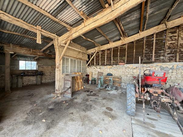 Ancienne ferme à rénover avec terrain constructible