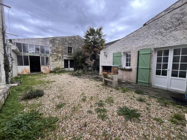 Maison à vendre |  Saintes |  4 pièces | 107 m²