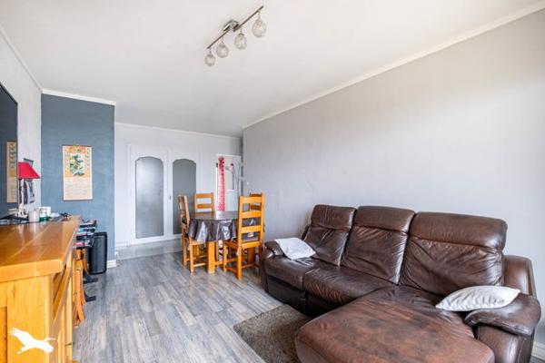 Appartement à vendre |  Décines-Charpieu |  4 pièces | 77 m²