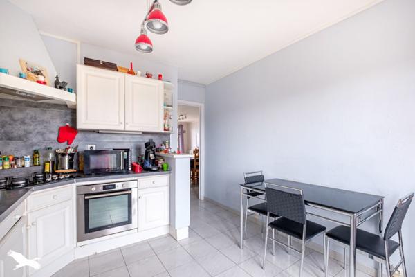 Appartement à vendre |  Décines-Charpieu |  4 pièces | 77 m²