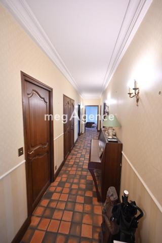 Maison à KERVIGNAC, 56700 - 7 pièces 177m²