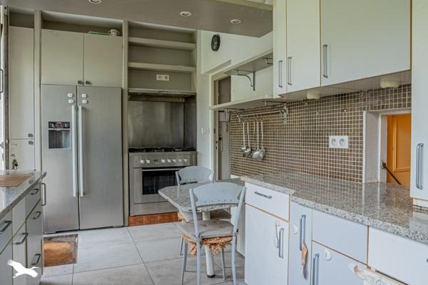 Maison à vendre |  Sainte-Eulalie |  8 pièces | 256 m²