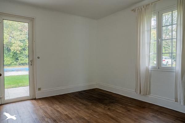 Maison à vendre |  Sainte-Eulalie |  8 pièces | 256 m²