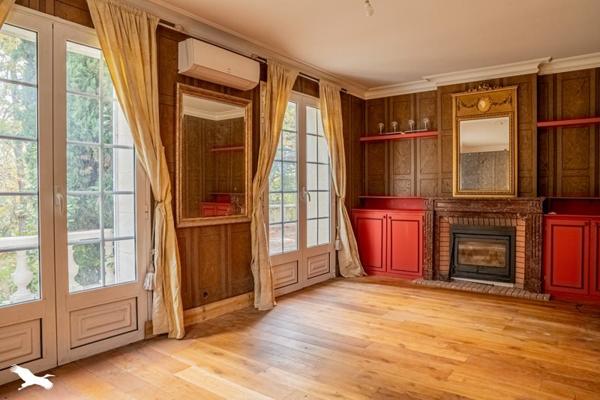 Maison à vendre |  Sainte-Eulalie |  8 pièces | 256 m²