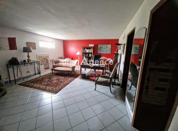 Maison à SAINT-GENIS-LAVAL, 69230 - 5 pièces 152m²