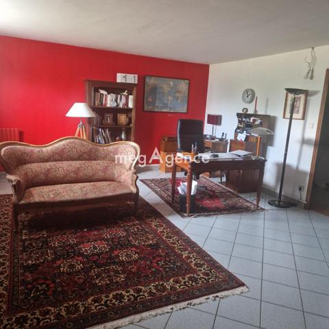 Maison à SAINT-GENIS-LAVAL, 69230 - 5 pièces 152m²