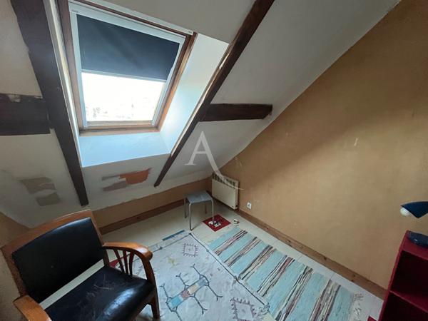 CHATEAU RENAULT Maison de ville