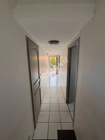 Maison à vendre à Drancy - 6 pièces, 4 chambres, garage fermé