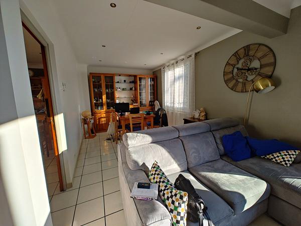 Maison à vendre à Drancy - 6 pièces, 4 chambres, garage fermé