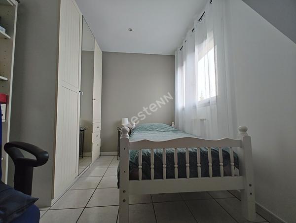 Maison à vendre à Drancy - 6 pièces, 4 chambres, garage fermé