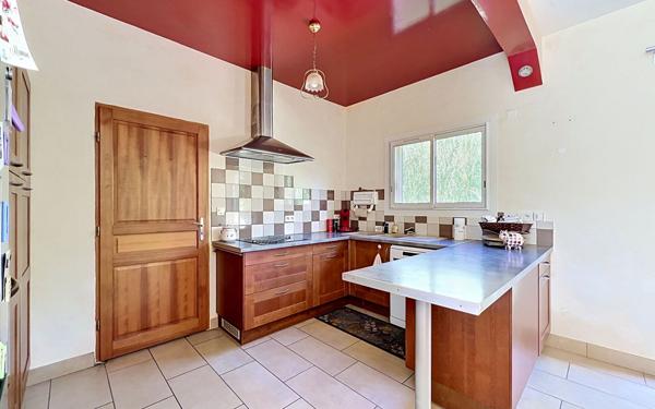 Maison à vendre    5 pièces •  Calvisson