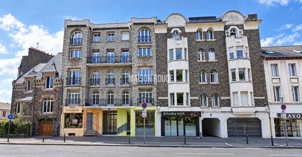 SAINT-BRIEUC CENTRE - T4 DE CARACTERE AVEC BALCON ET VÉRANDA - BOX