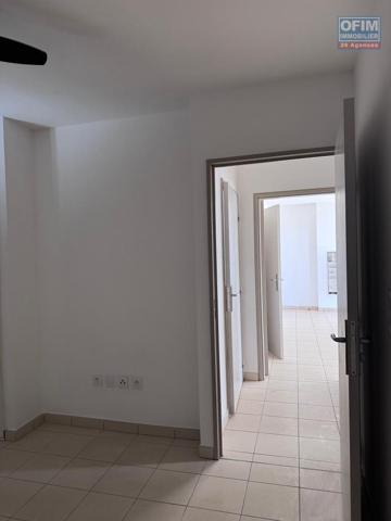 A louer bel appartement de type F3 lumineux sur la résidence BOIS DE SENTEUR avenue GEORGES BRASSENS à Sainte Clotilde.