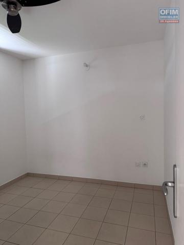 A louer bel appartement de type F3 lumineux sur la résidence BOIS DE SENTEUR avenue GEORGES BRASSENS à Sainte Clotilde.