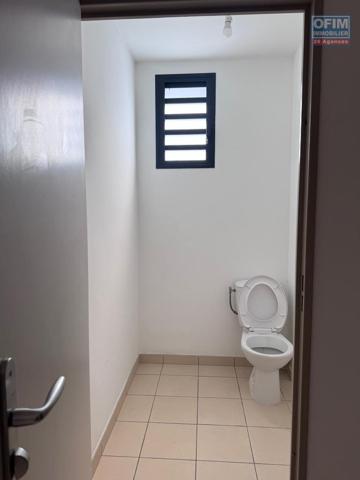 A louer bel appartement de type F3 lumineux sur la résidence BOIS DE SENTEUR avenue GEORGES BRASSENS à Sainte Clotilde.