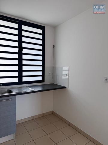 A louer bel appartement de type F3 lumineux sur la résidence BOIS DE SENTEUR avenue GEORGES BRASSENS à Sainte Clotilde.