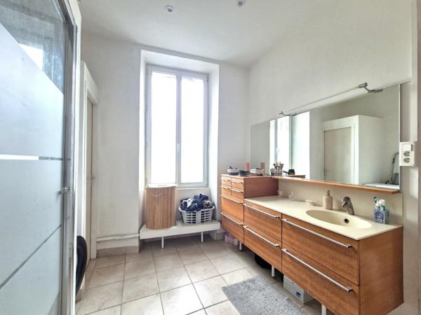 Appartement 3 pièce(s) 2 chambre(s) 62 m²