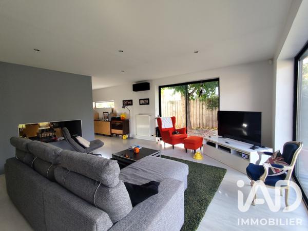 Maison à vendre 6 pièces 158 m² Ambarès-et-Lagrave
