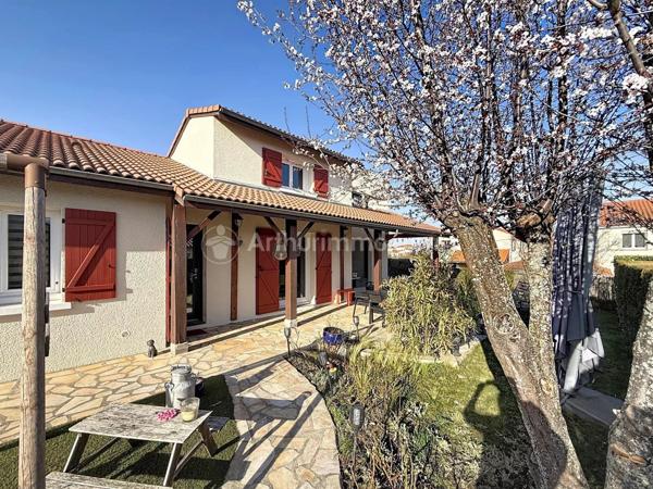 Vente Maison 5 pièces 120 m2 à Châteaugay