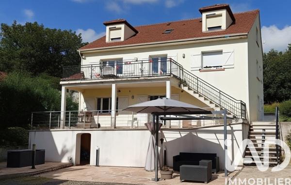 Maison à vendre 10 pièces 217 m² Bures-sur-Yvette