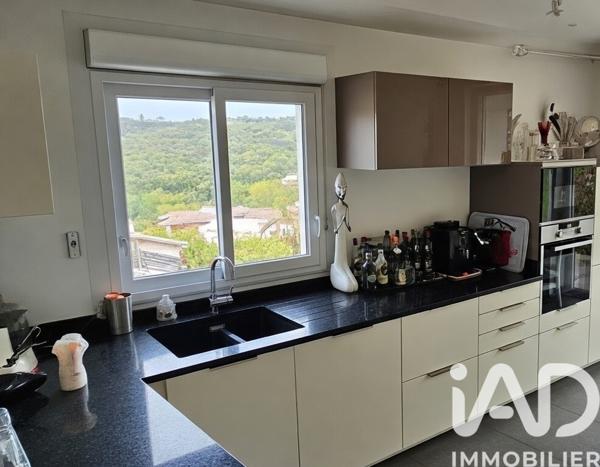 Maison à vendre 10 pièces 217 m² Bures-sur-Yvette